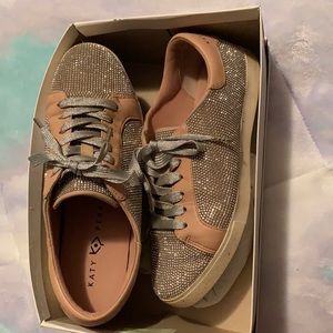 Katy petty crystals in fall sz 9 a show stopper